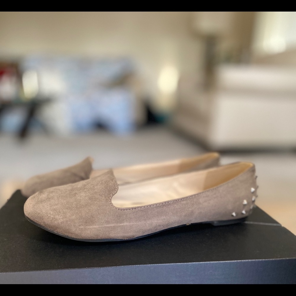 Flat Suede loafers with Studs